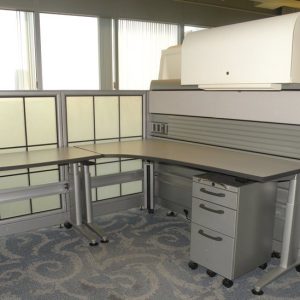 Used 6x6 Knoll Currents with Morrison Panels1