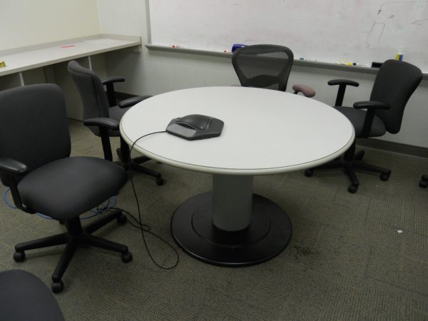 Used Steelcase Context 6.5 x 6.5 workstations10
