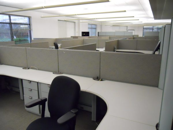 Used Steelcase Context 6.5 x 6.5 workstations4