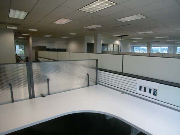 Used Knoll Currents and Morrison Cubicles1