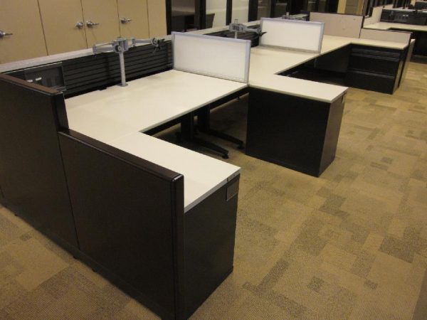 Knoll Current Benching Cubicles