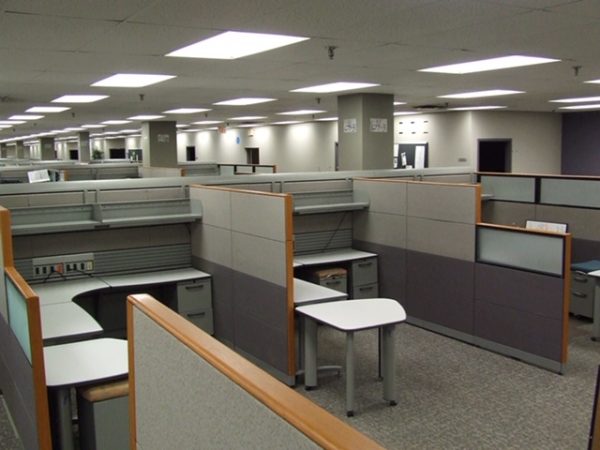 knoll currents cubicles loaded with tall walls 4