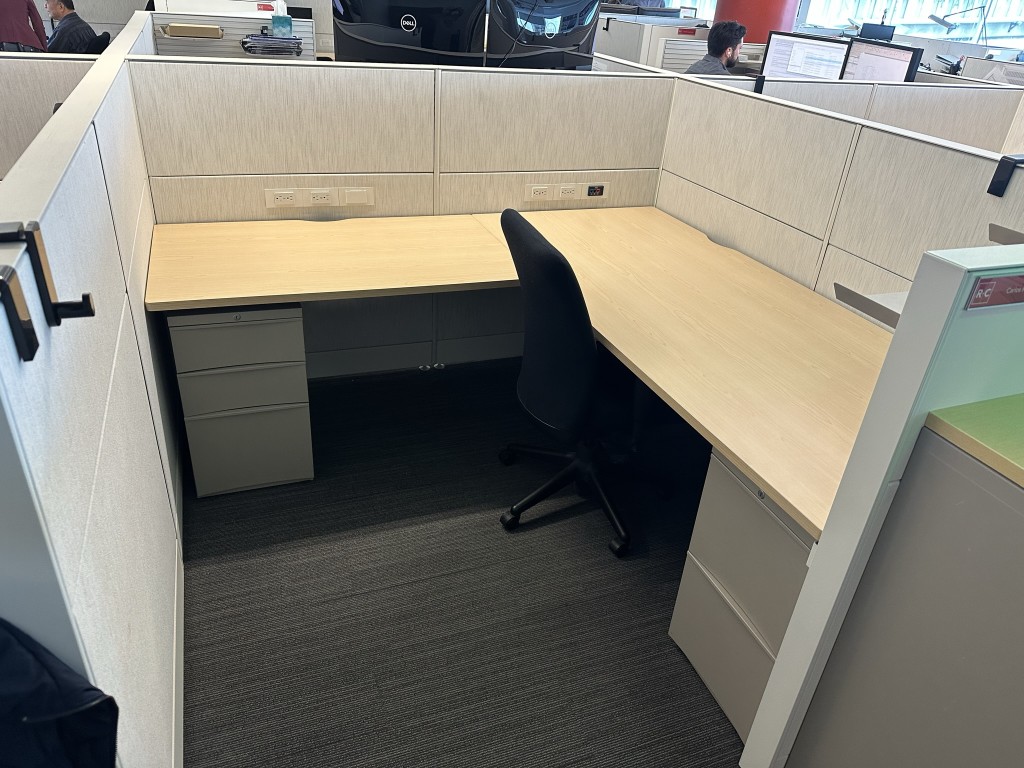 teknion-leverage-cubicles-for-sale-like-new