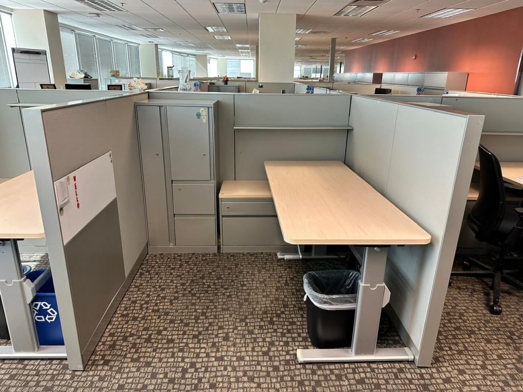 steelcase-answer-sit-stand-cubicles