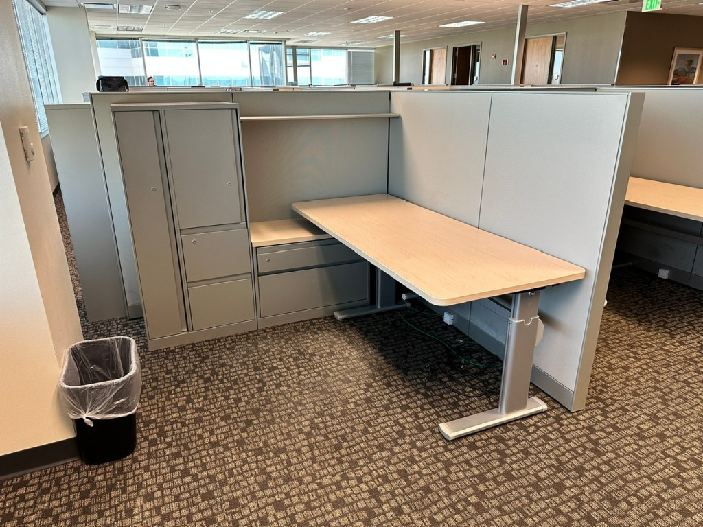 steelcase-answer-sit-stand-cubicles