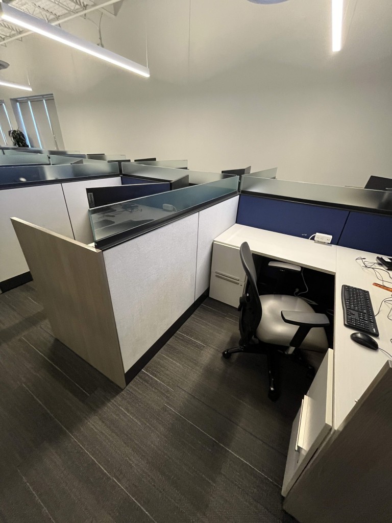 knoll-skyline-cubicles-6×6-includes-a-free-knoll-generation-task-chair